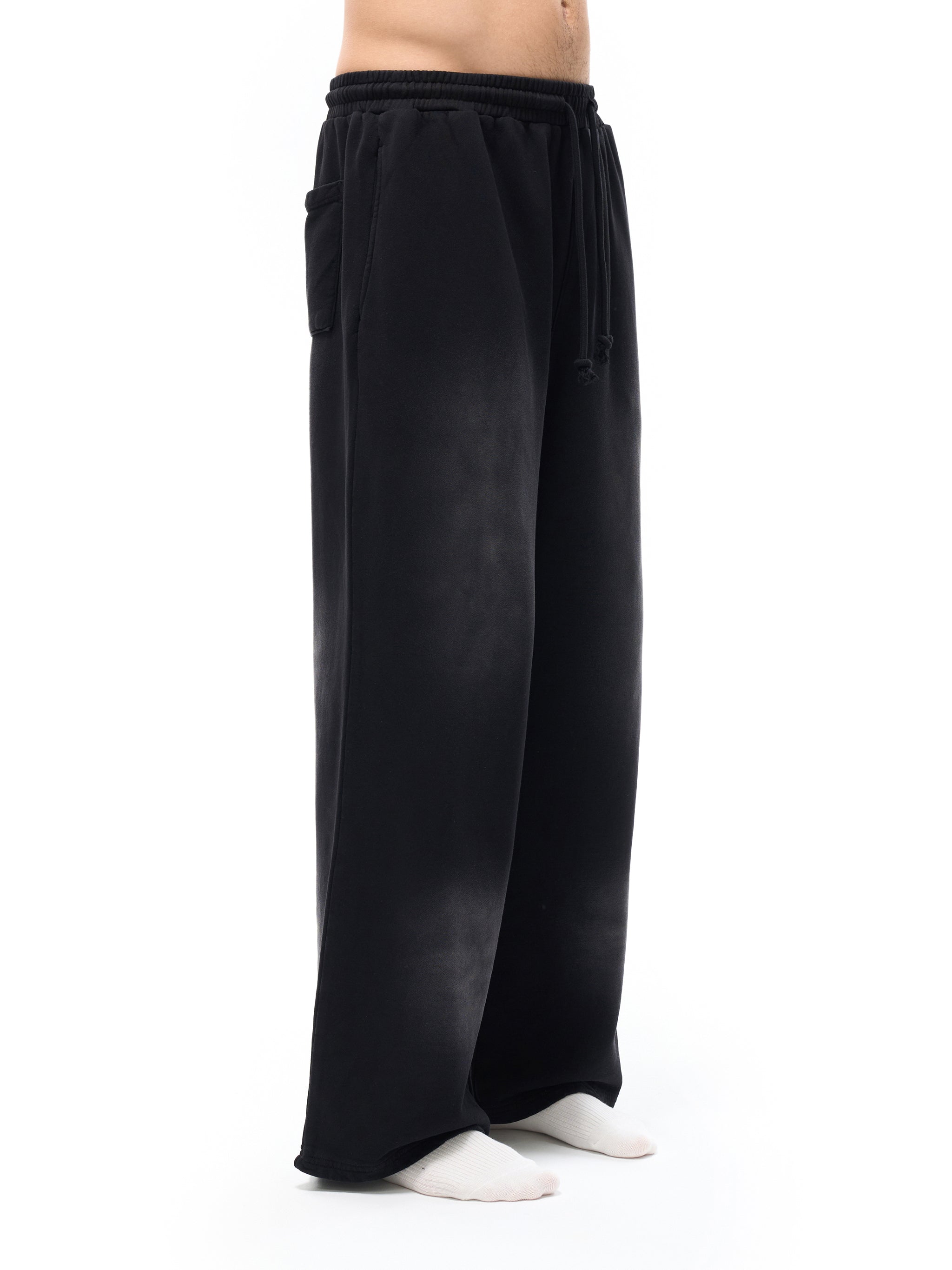 Hayda Studios Sun Faded Wide-Leg Sweatpant washed finish